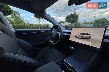 Седан Tesla Model 3 2024 в Києві фото 20 Седан Tesla Model 3 2024 в Києві