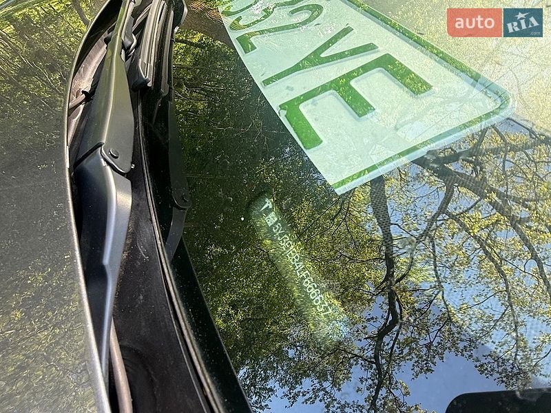 Седан Tesla Model 3 2020 в Києві