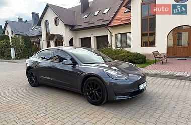 Седан Tesla Model 3 2021 в Хмельницькому