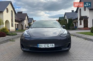Седан Tesla Model 3 2021 в Хмельницькому фото 4 Седан Tesla Model 3 2021 в Хмельницькому
