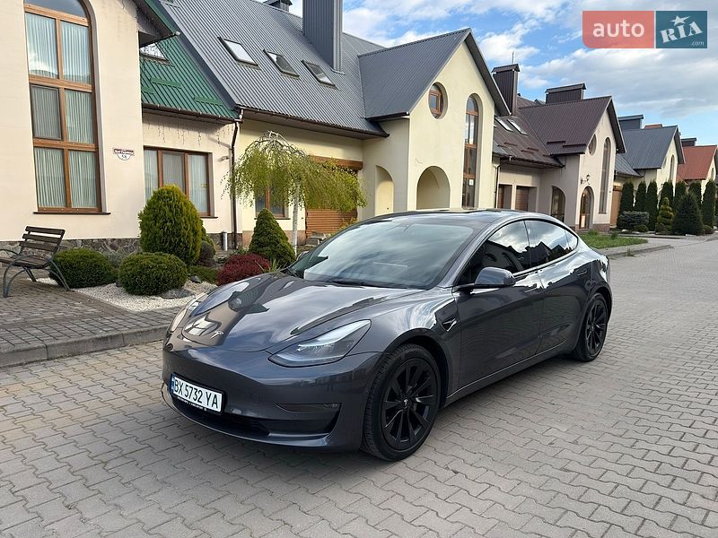 Седан Tesla Model 3 2021 в Хмельницькому