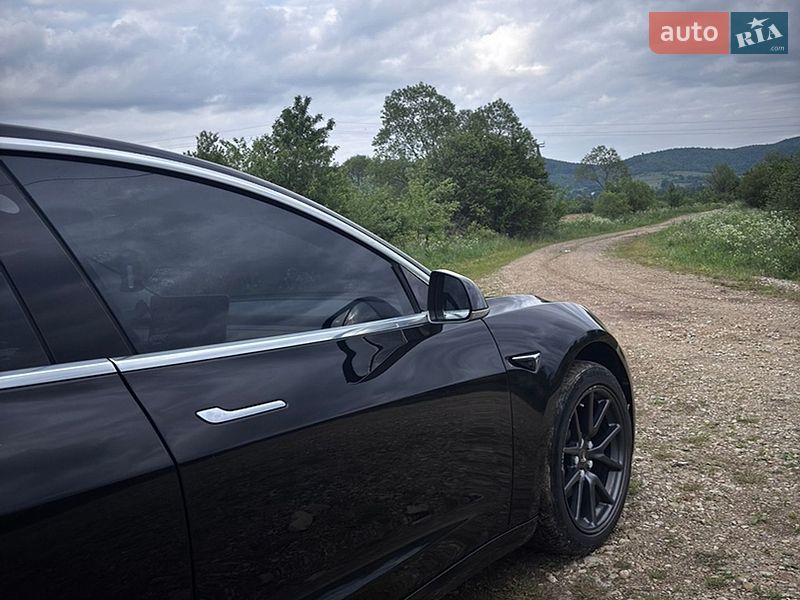 Седан Tesla Model 3 2018 в Долине фото 5 Седан Tesla Model 3 2018 в Долине