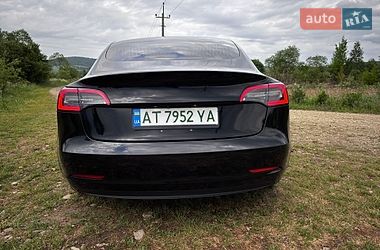 Седан Tesla Model 3 2018 в Долине
