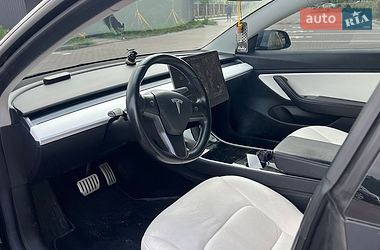 Седан Tesla Model 3 2018 в Киеве