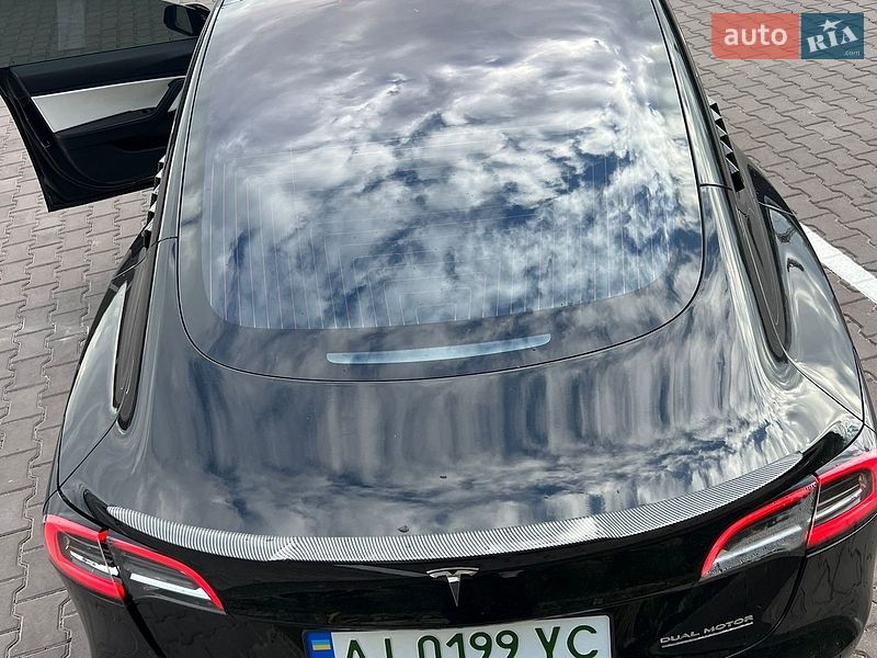 Седан Tesla Model 3 2018 в Киеве