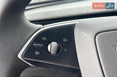 Седан Tesla Model 3 2025 в Львове фото 18 Седан Tesla Model 3 2025 в Львове