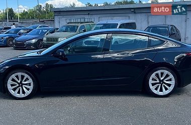 Седан Tesla Model 3 2021 в Києві