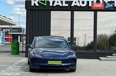 Седан Tesla Model 3 2024 в Львове
