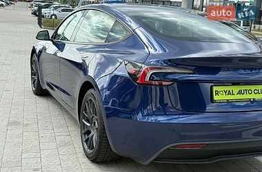 Седан Tesla Model 3 2024 в Львові
