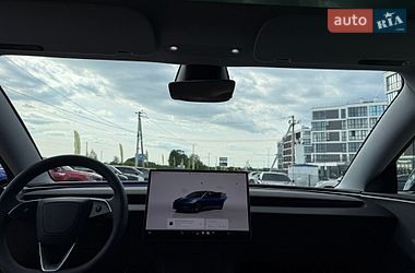 Седан Tesla Model 3 2024 в Львові
