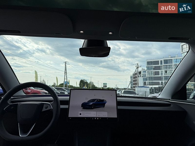 Седан Tesla Model 3 2024 в Львові