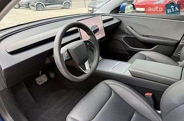 Седан Tesla Model 3 2024 в Львові