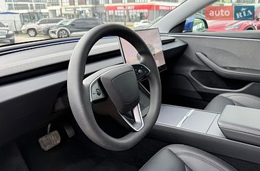 Седан Tesla Model 3 2024 в Львове