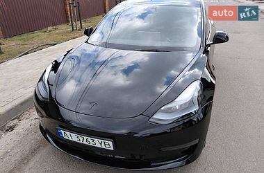 Седан Tesla Model 3 2023 в Києві