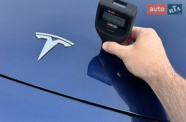 Седан Tesla Model 3 2022 в Виннице