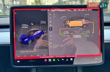 Седан Tesla Model 3 2022 в Виннице