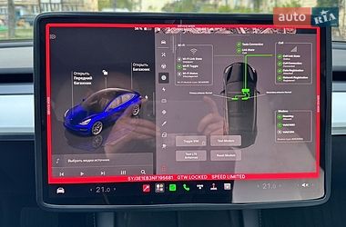 Седан Tesla Model 3 2022 в Виннице