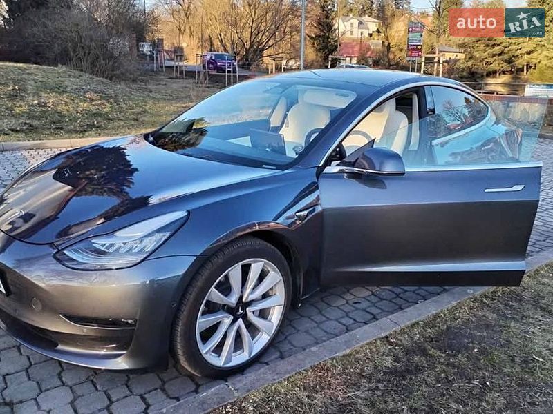 Седан Tesla Model 3 2019 в Виннице фото 17 Седан Tesla Model 3 2019 в Виннице