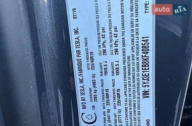 Седан Tesla Model 3 2019 в Києві