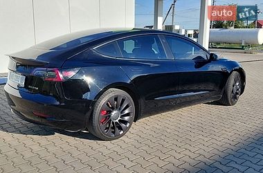 Седан Tesla Model 3 2022 в Калиновке
