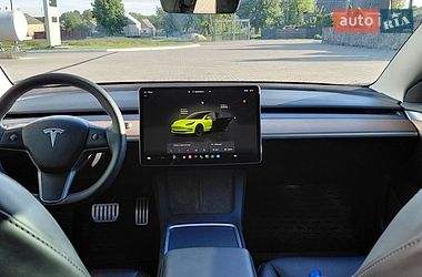 Седан Tesla Model 3 2022 в Калиновке