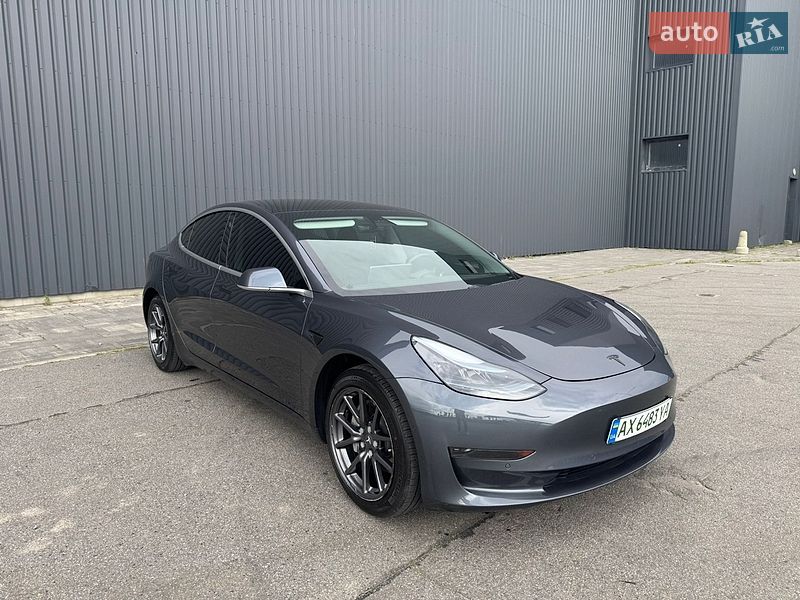 Седан Tesla Model 3 2019 в Харкові