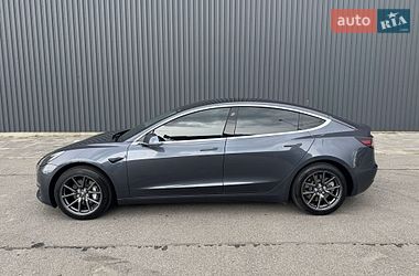 Седан Tesla Model 3 2019 в Харкові