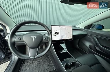 Седан Tesla Model 3 2019 в Харкові