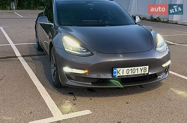 Седан Tesla Model 3 2018 в Борисполе