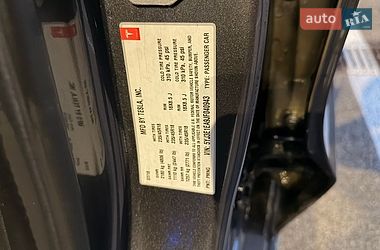 Седан Tesla Model 3 2018 в Борисполе