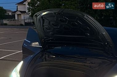Седан Tesla Model 3 2018 в Борисполе
