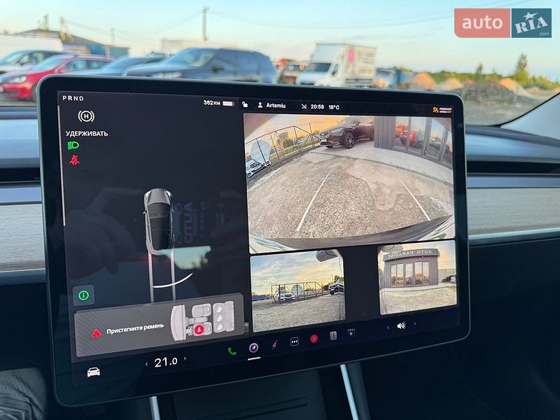 Седан Tesla Model 3 2018 в Луцке