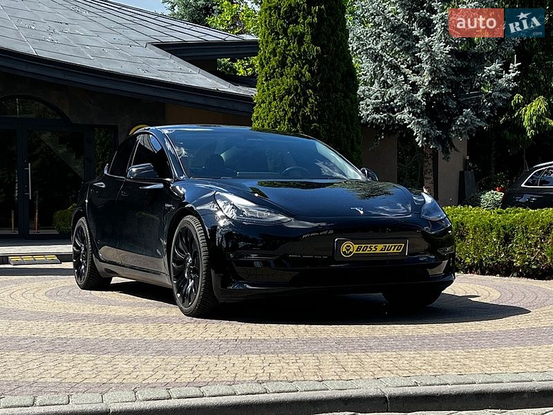 Tesla Model 3 2023