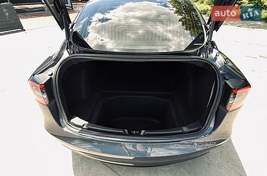 Седан Tesla Model 3 2018 в Новомосковську