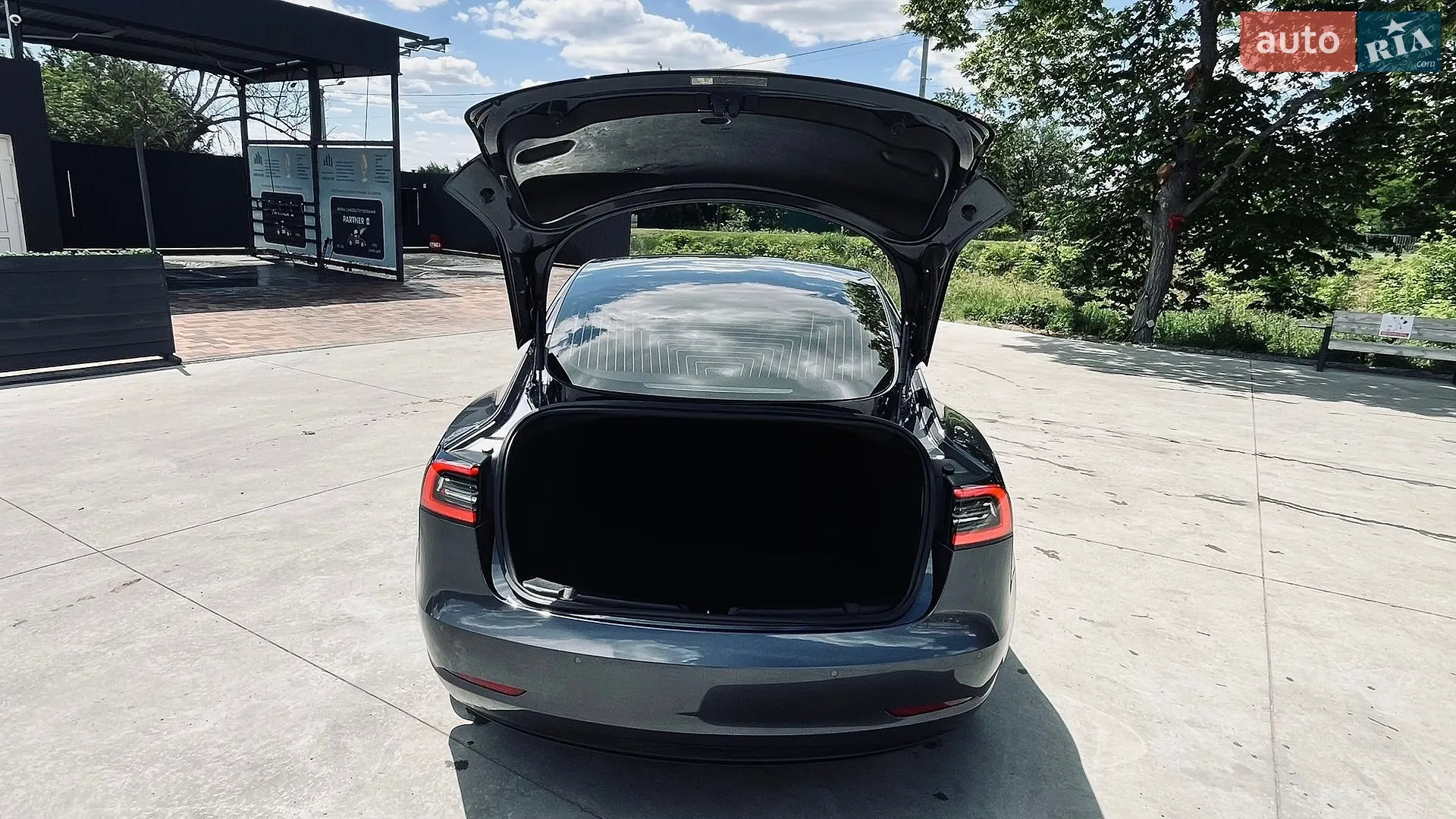 2018 Tesla Model 3 - мініатюра 10