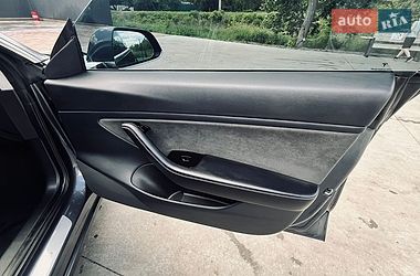 Седан Tesla Model 3 2018 в Новомосковську