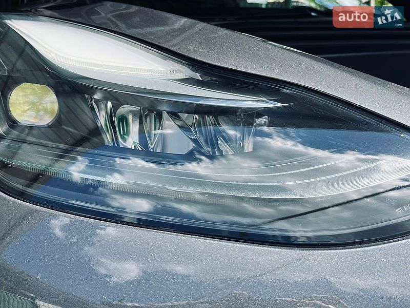 Седан Tesla Model 3 2018 в Самаре