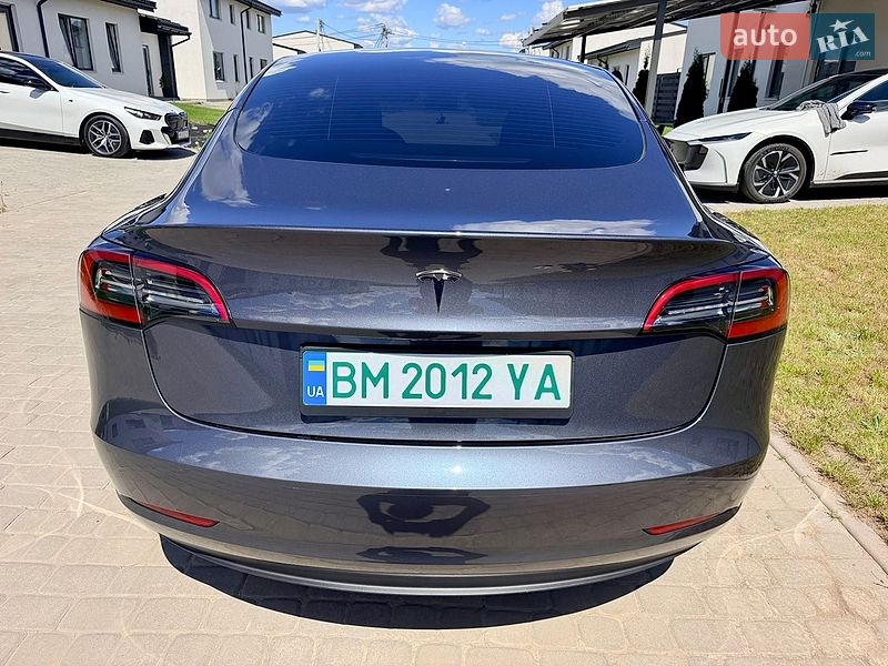 Седан Tesla Model 3 2023 в Сумах