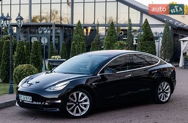 tesla model-3 2018 в Стрый от профессионального продавца Ігор Іванович