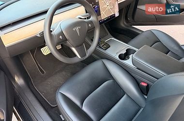 Седан Tesla Model 3 2021 в Києві