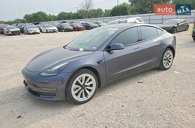 Седан Tesla Model 3 2021 в Львове