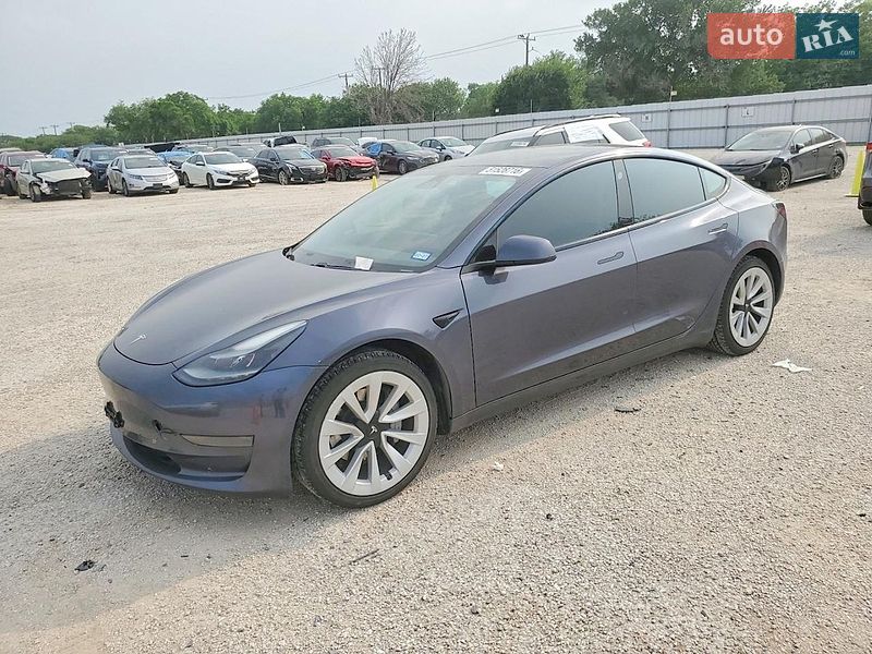 Tesla Model 3 2021