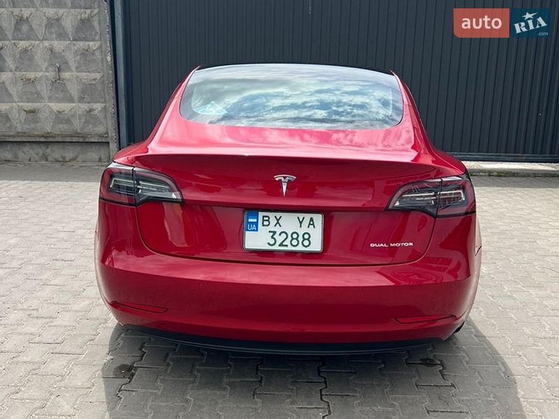 Седан Tesla Model 3 2022 в Хмельницькому