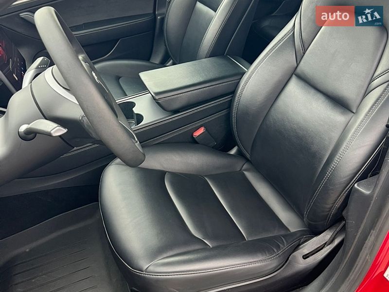 Седан Tesla Model 3 2022 в Хмельницькому