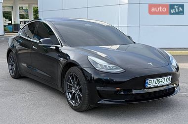 Седан Tesla Model 3 2018 в Кременчуге