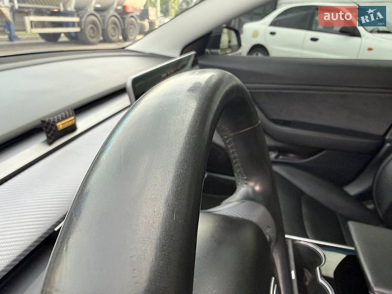 Седан Tesla Model 3 2018 в Кременчуге