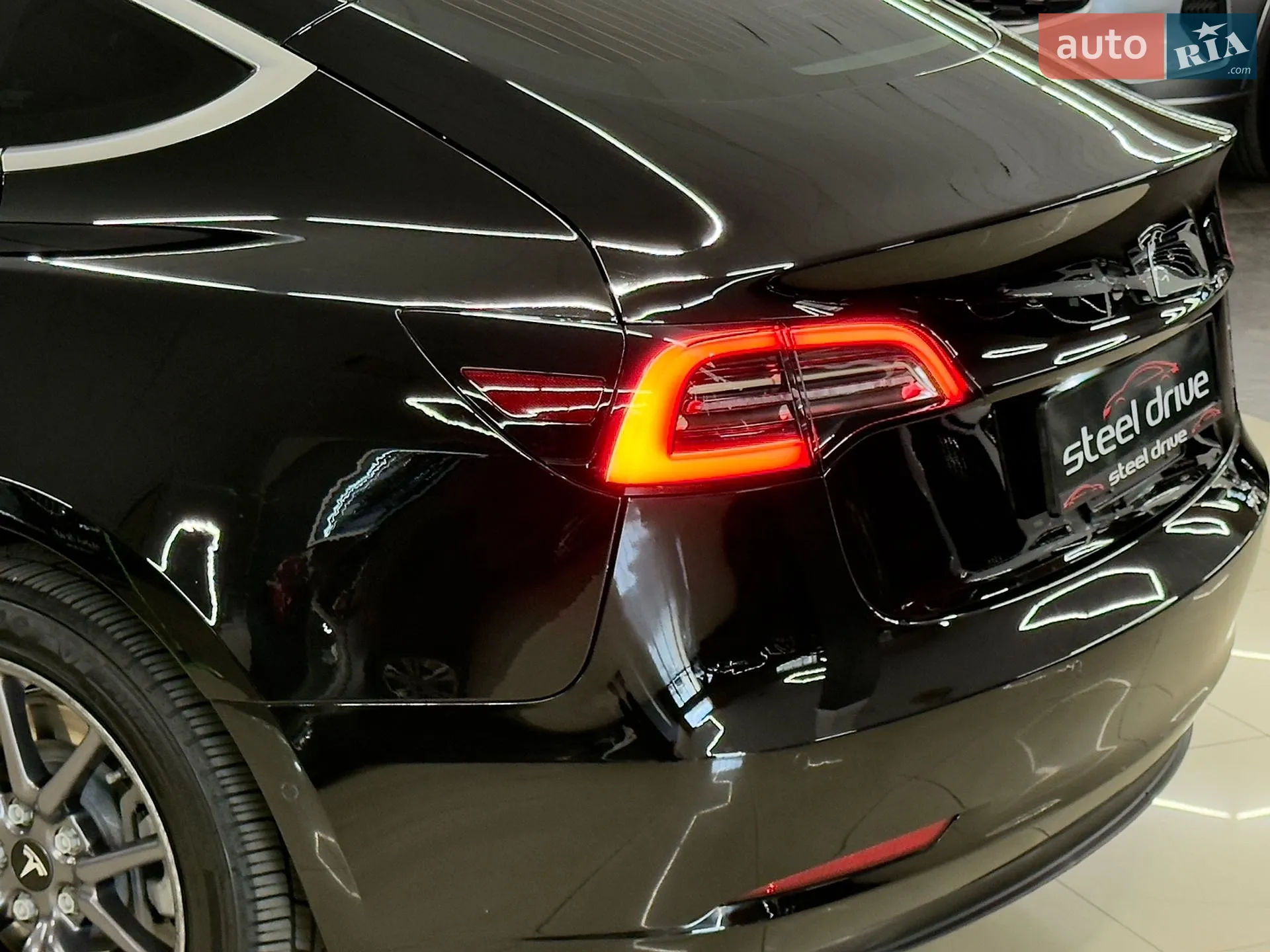 2019 Tesla Model 3 - мініатюра 14