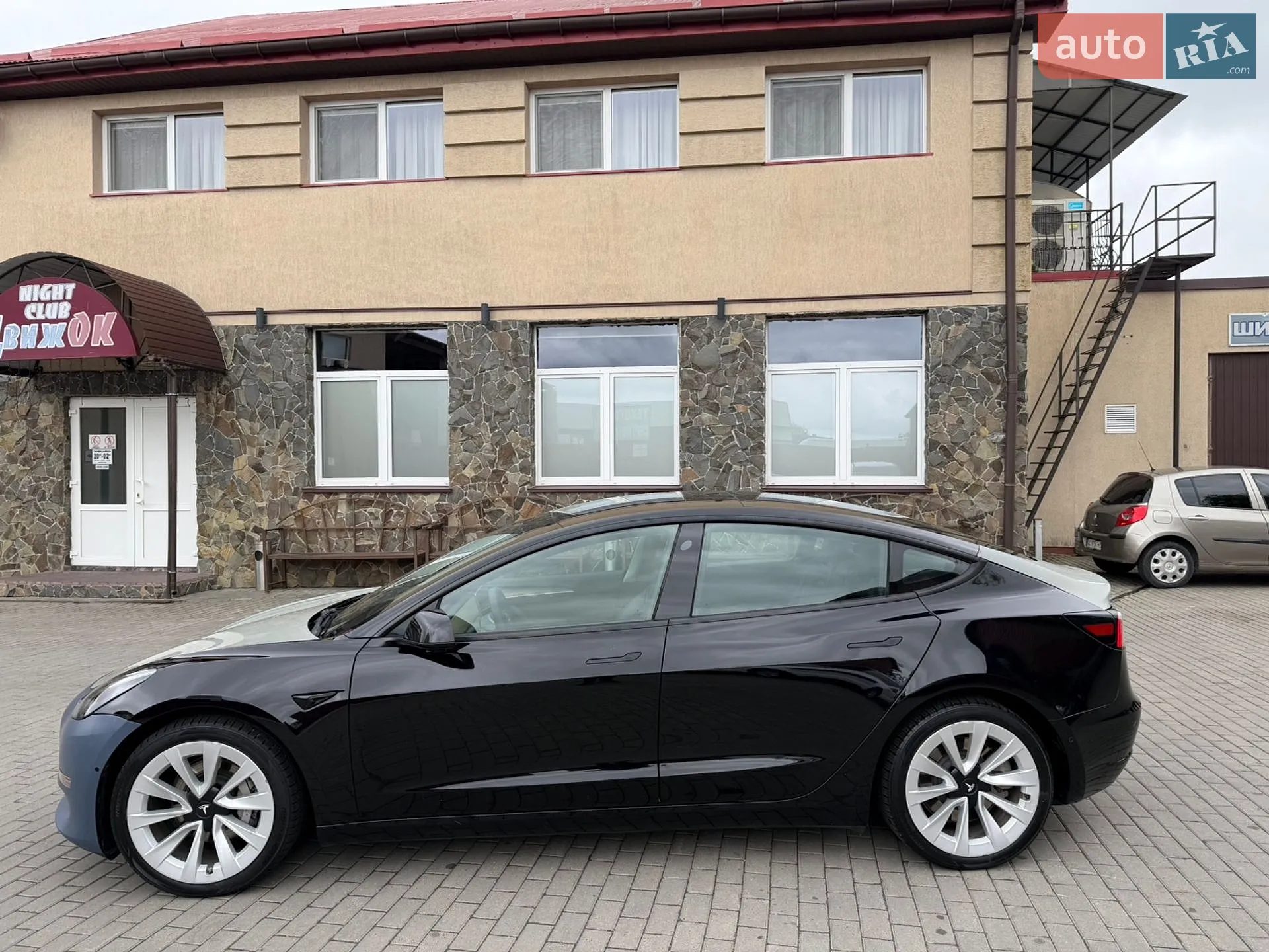 2021 Tesla Model 3 - мініатюра 9