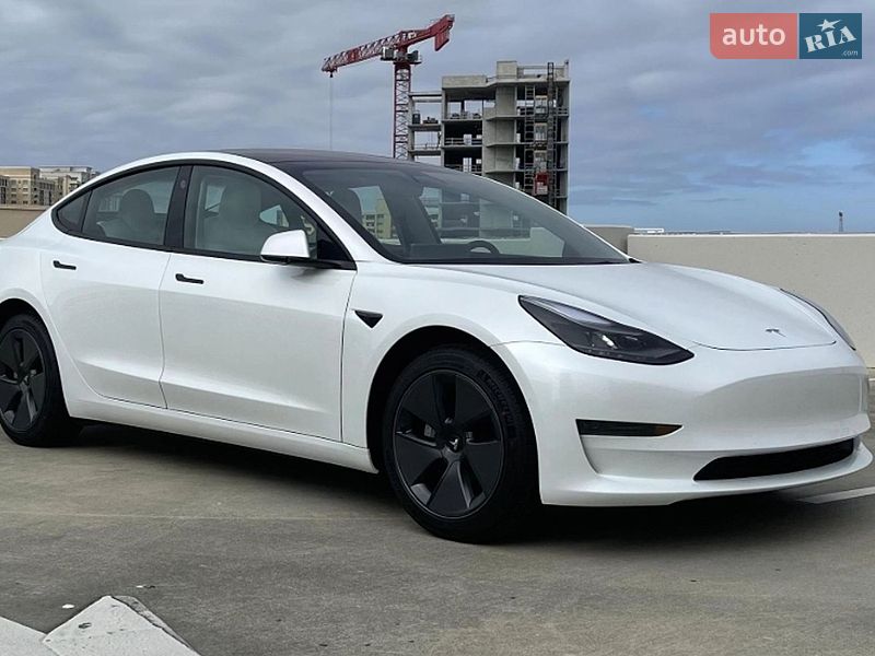 Седан Tesla Model 3 2022 в Києві фото Седан Tesla Model 3 2022 в Києві