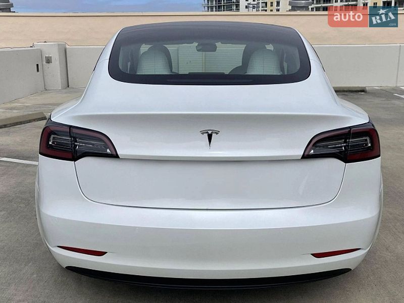 Седан Tesla Model 3 2022 в Києві фото 5 Седан Tesla Model 3 2022 в Києві